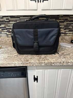 Targus Black and Navy Blue Laptop Briefcase Messenger Bag
